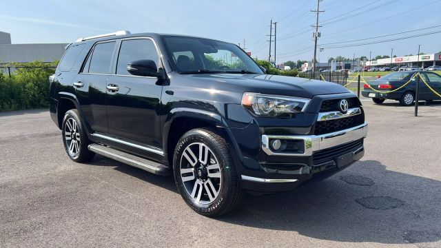 2016 Toyota 4runner - Image 1