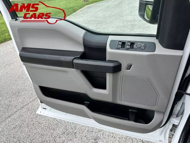 2018 Ford F250 Super Duty Super Cab - Image 32