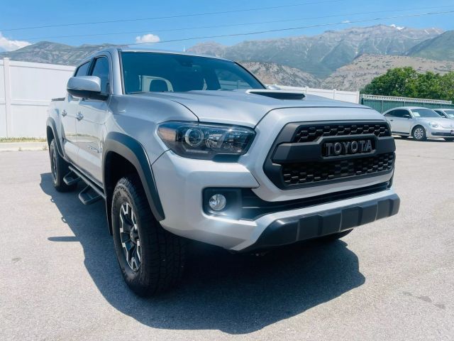2018 Toyota Tacoma Double Cab - Image 5