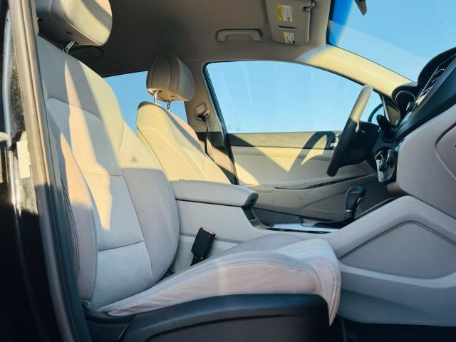 2016 Hyundai Tucson - Image 22