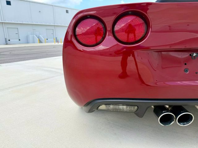 2006 Chevrolet Corvette - Image 24