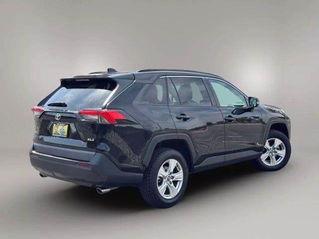 2021 Toyota Rav4 - Image 9