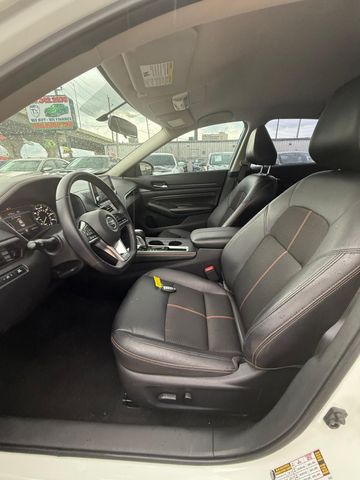 2019 Nissan Altima - Image 15
