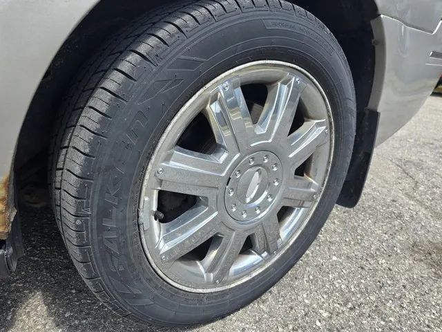 2007 Ford Five Hundred - Image 6