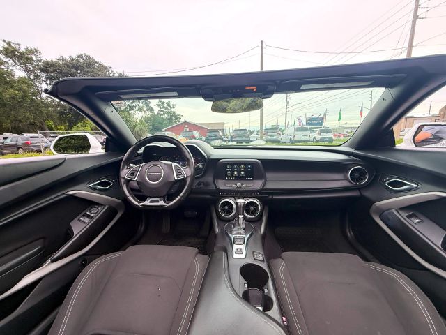 2019 Chevrolet Camaro - Image 11