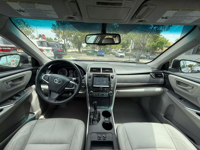2016 Toyota Camry - Image 9