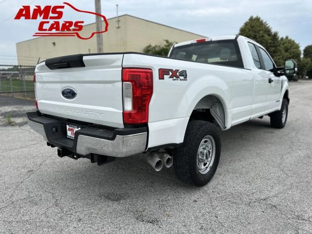 2018 Ford F250 Super Duty Super Cab - Image 4