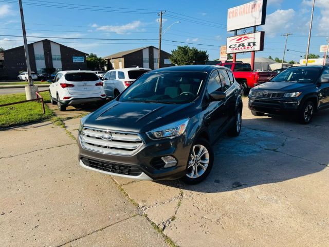 2019 Ford Escape - Image 2
