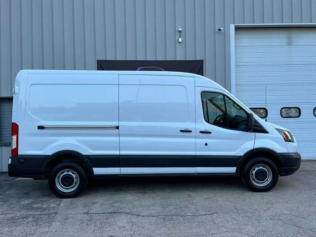 2016 Ford Transit 250 Van - Image 3