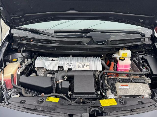 2012 Toyota Prius Four Hatchback 4d - Image 17