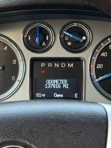 2013 Cadillac Escalade Esv - Image 32