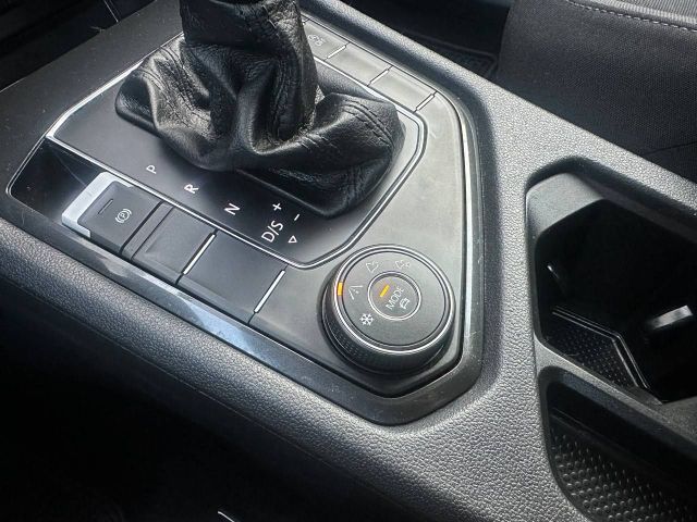 2019 Volkswagen Tiguan - Image 33
