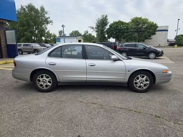 2001 Oldsmobile Intrigue - Image 5