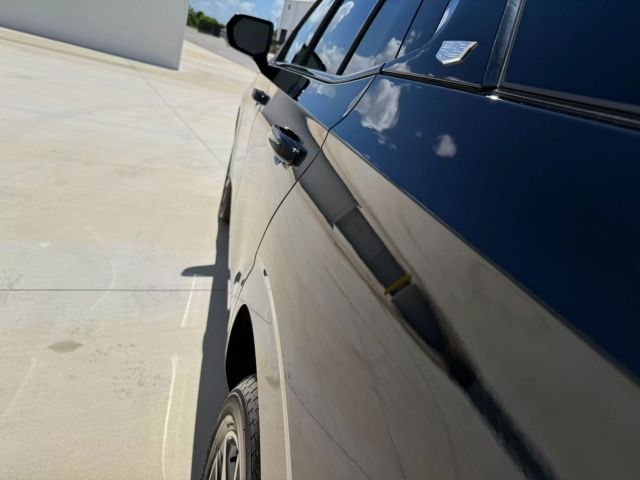 2022 Cadillac Escalade - Image 29
