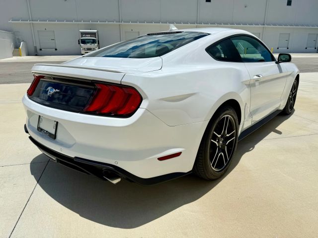 2022 Ford Mustang - Image 15
