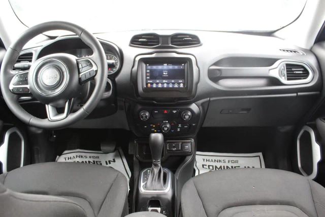 2018 Jeep Renegade - Image 2