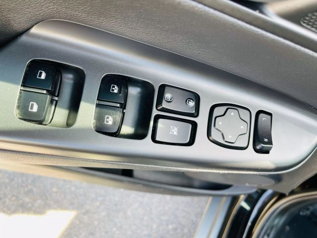 2019 Hyundai Kona - Image 29