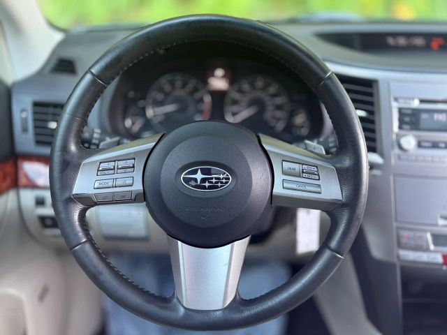 2011 Subaru Outback 2.5i Limited Wagon 4d - Image 15