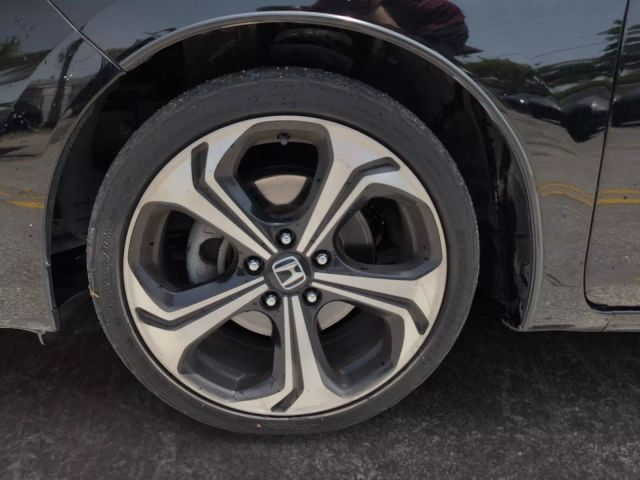 2015 Honda Civic - Image 14