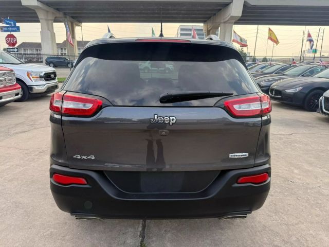 2016 Jeep Cherokee - Image 9