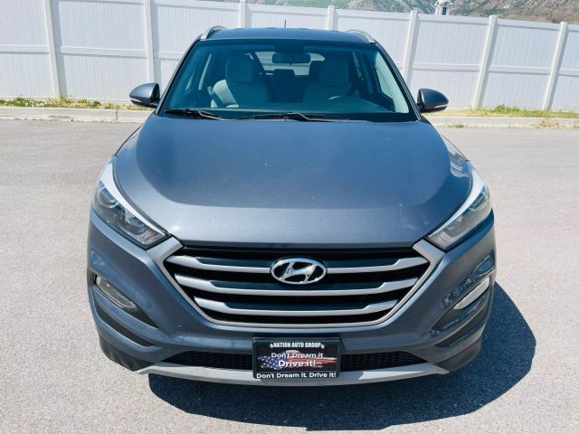 2017 Hyundai Tucson - Image 4
