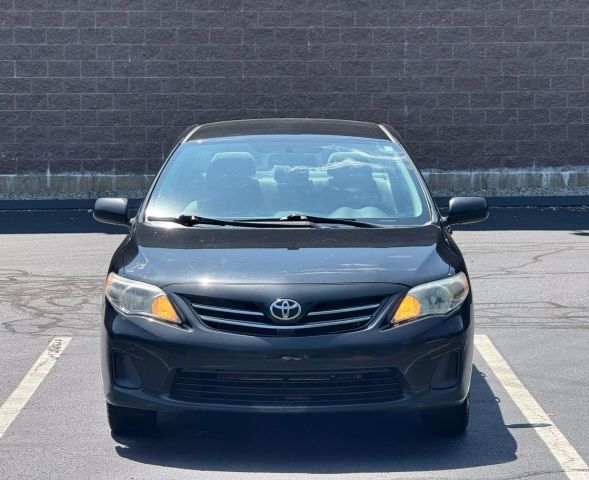 2013 Toyota Corolla L Sedan 4d - Image 3