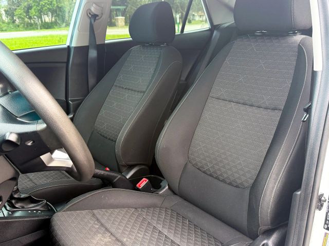 2019 Kia Rio - Image 15