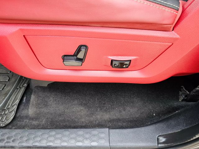 2016 Ram 1500 Crew Cab - Image 18