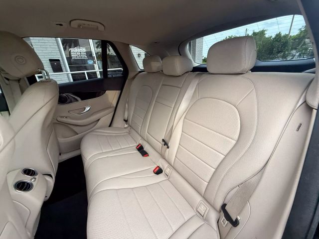 2019 Mercedes-benz Glc - Image 14