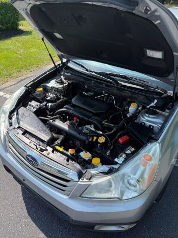 2012 Subaru Outback 2.5i Wagon 4d - Image 21