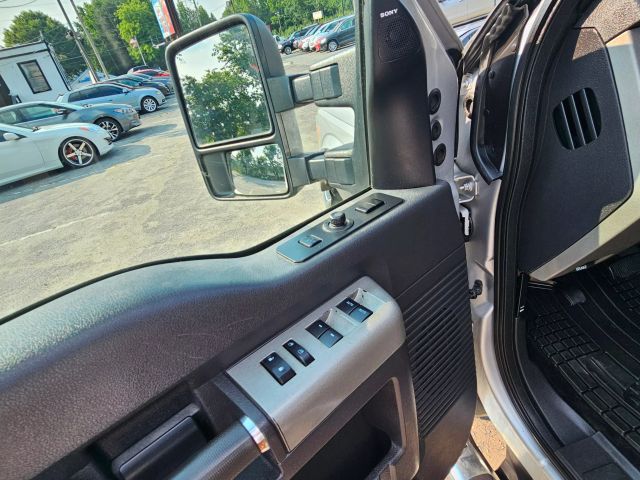 2016 Ford F250 Super Duty Crew Cab - Image 16
