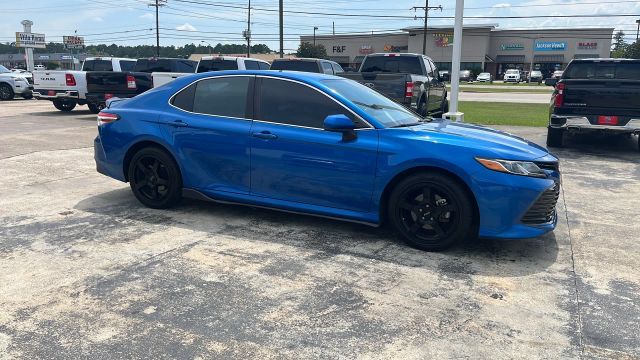 2019 Toyota Camry - Image 14