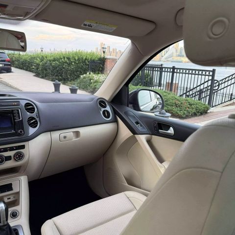 2016 Volkswagen Tiguan 2.0t Se 4motion Sport Utility 4d - Image 34