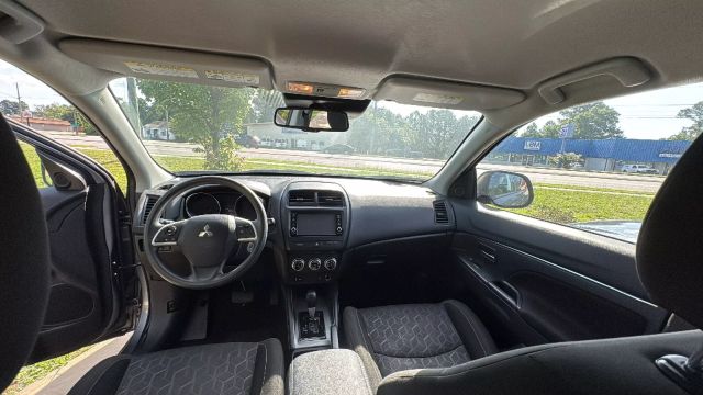 2022 Mitsubishi Outlander Sport - Image 9