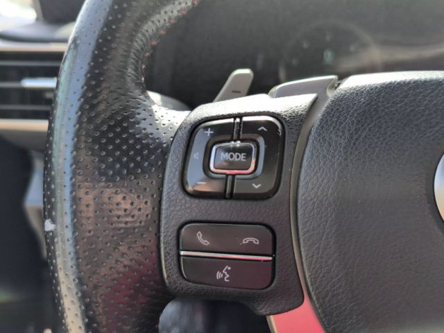 2018 Lexus Is - Image 18