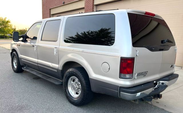 2002 Ford Excursion - Image 14