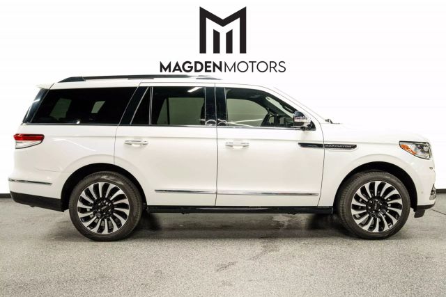 2024 Lincoln Navigator Black Label Sport Utility 4d - - Image 1