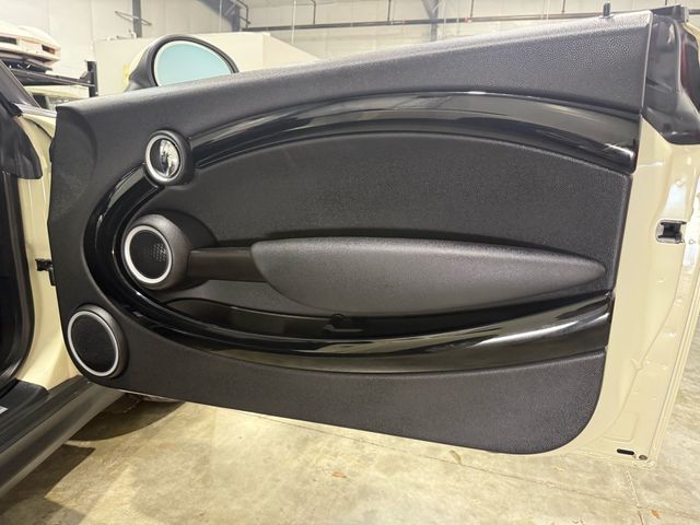 2015 Mini Convertible - Image 102
