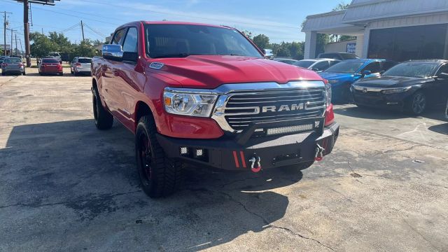 2024 Ram 1500 Crew Cab - Image 12