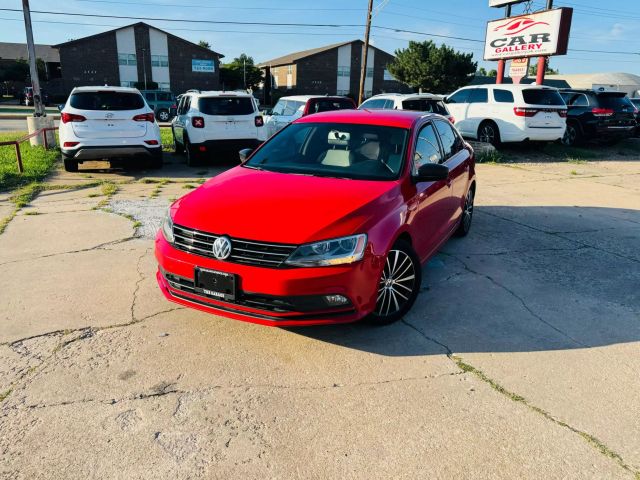 2016 Volkswagen Jetta - Image 2