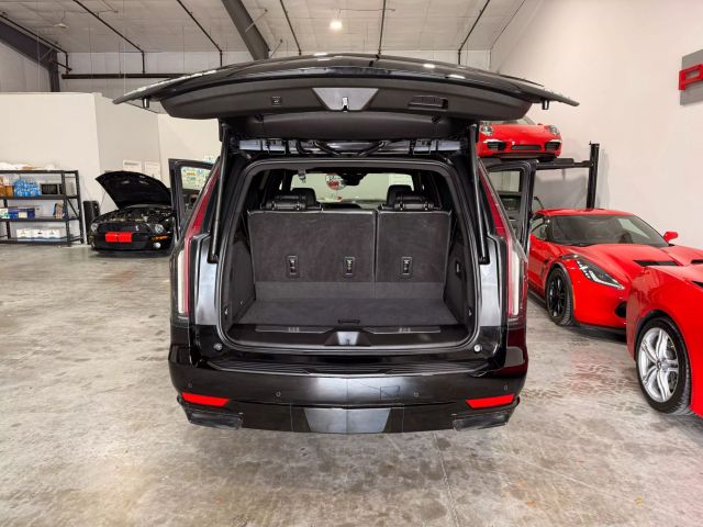 2022 Cadillac Escalade - Image 69