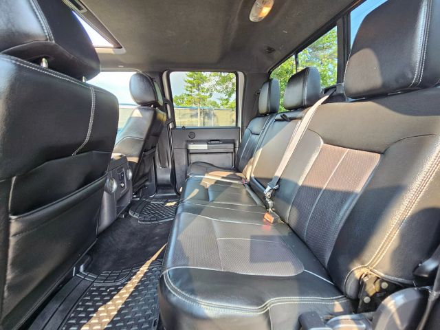 2016 Ford F250 Super Duty Crew Cab - Image 15
