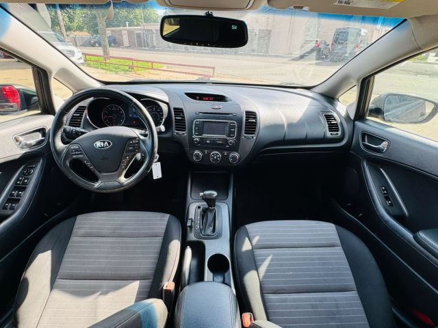 2014 Kia Forte - Image 23