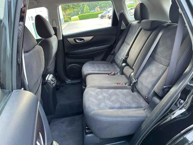 2015 Nissan Rogue - Image 17