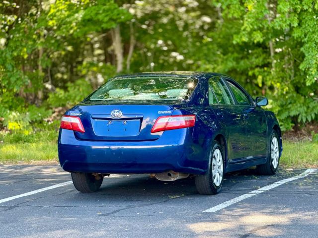 2009 Toyota Camry Le Sedan 4d - Image 5