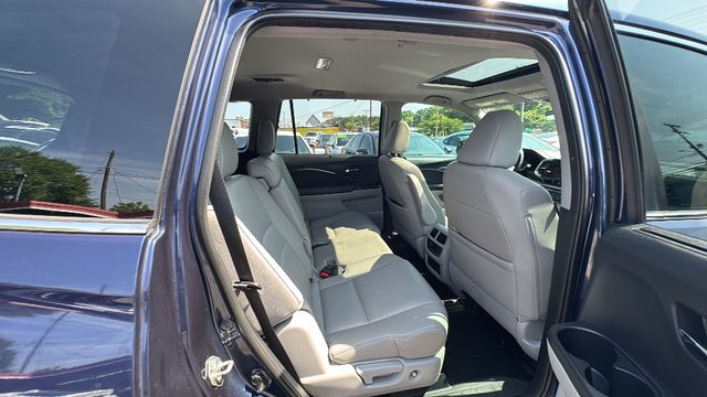 2019 Honda Pilot - Image 12
