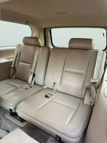 2013 Cadillac Escalade Esv - Image 16