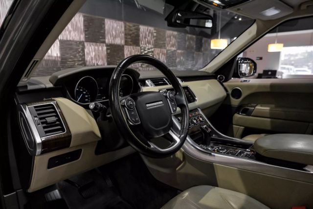 2016 Land Rover Range Rover Sport Hse Sport Utility 4d - Image 3