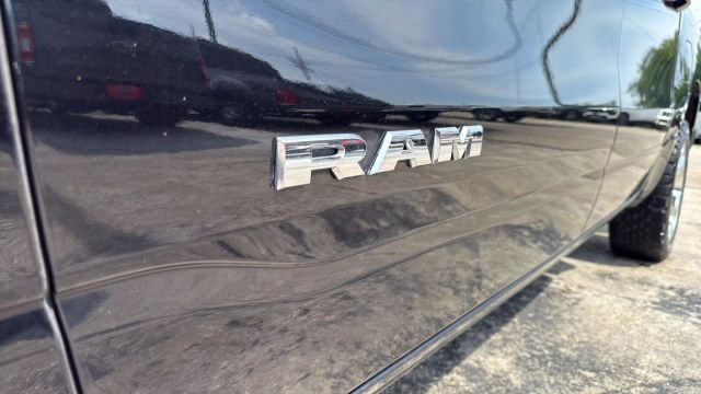 2019 Ram 1500 Crew Cab - Image 3