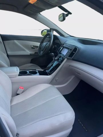 2015 Toyota Venza - Image 11